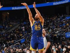 开云体育APP下载-广东队横扫步行者，克莱状态火热