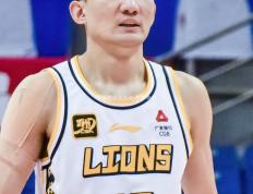 开云体育下载-上海队翻盘福建队，孙铭徽统治全场