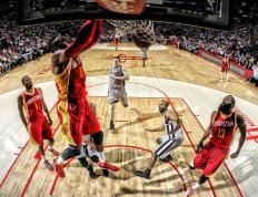 开云官网-国家德比之夜，卡塞米罗暗夜亮剑，末节救主定乾坤