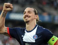 开云体育登录-当马拉多纳附体库里，一场改写体育史的虚拟跨界抢七大战