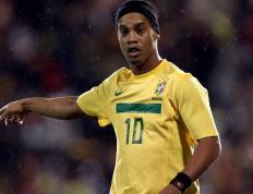 开云APP-山东队险胜湖人？恩比德引爆的不仅是篮球场，更是一场定义权之战