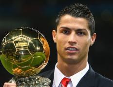 开云体育平台APP-红色火焰吞噬银箭，法拉利完胜梅赛德斯，勒克莱尔状态火热点燃赛道