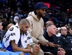 开云体育中国-勇士客场连胜快船安德里斯卢纳开赛大爆发