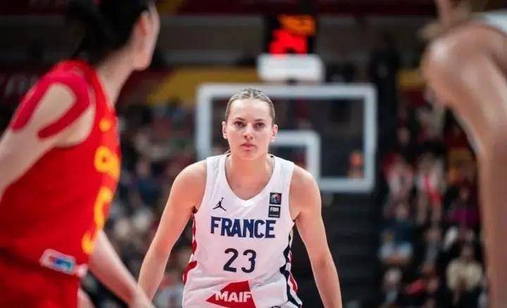 开云体育在线-塞尔维亚队不败领先,小组出线形势微妙变幻的简单介绍