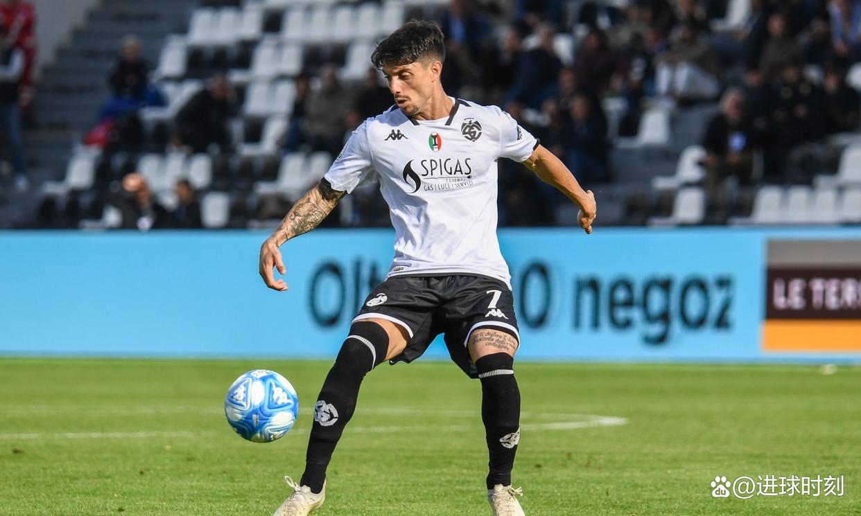 开云APP-包含斯佩齐亚客场战平卡利亚里，保持不败的词条