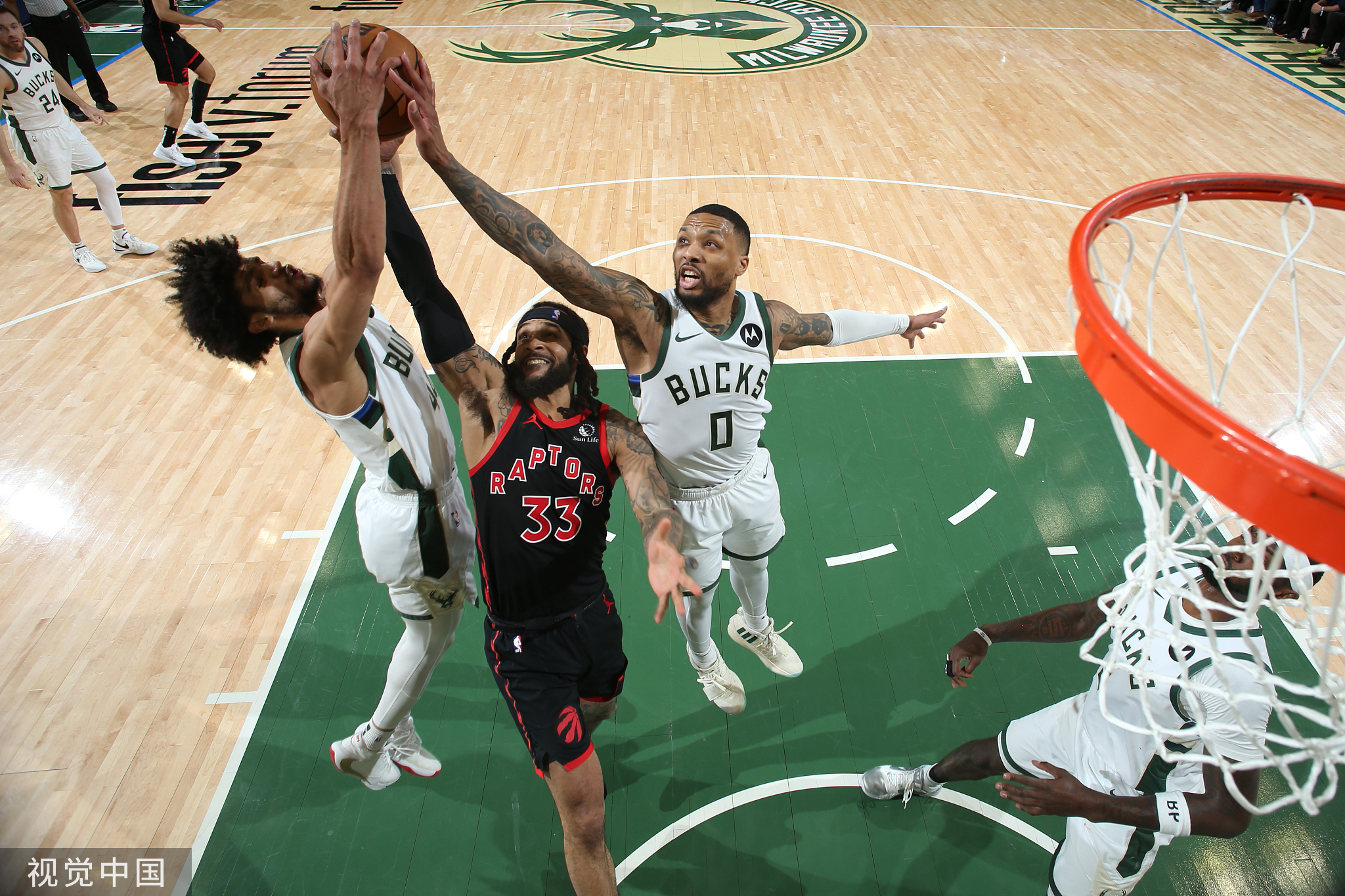 开云平台-勇士客场击败公牛，扬尼斯砍下24+15+7