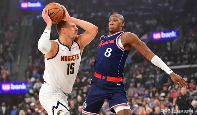 开云平台-快船主场击败掘金，乔治贡献全面数据